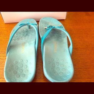 Vionic Turquoise Sandals